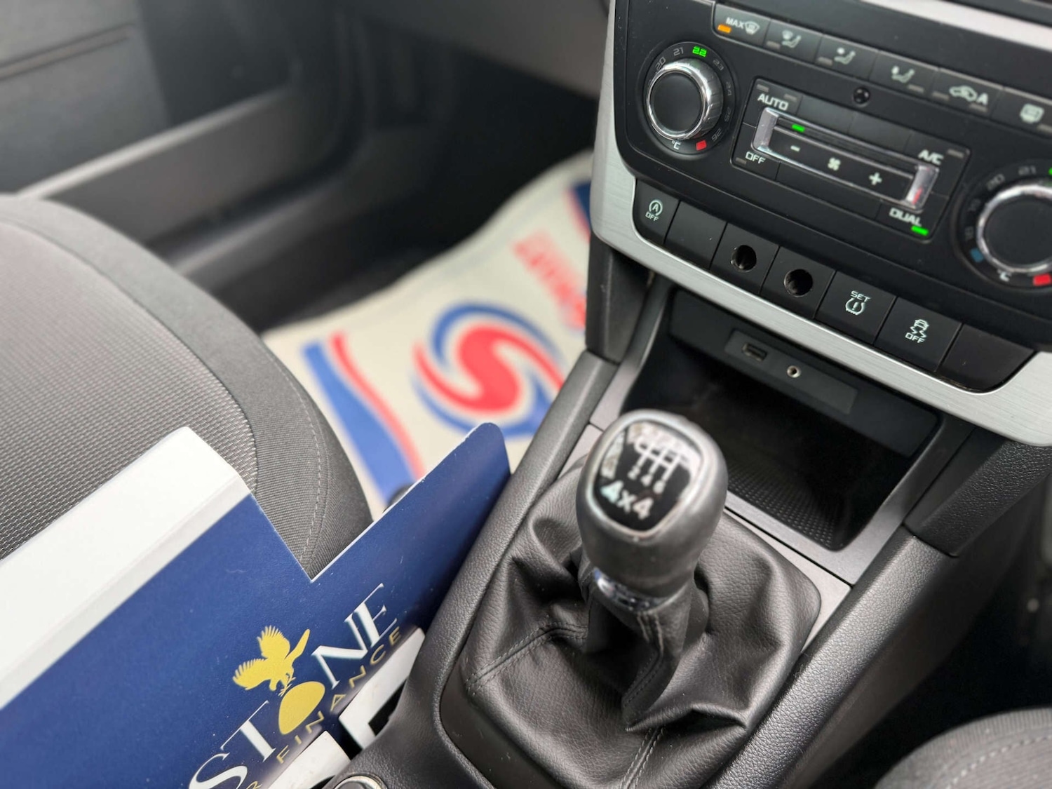 Used Skoda Yeti 2015 for sale - 76718893: Photo 17