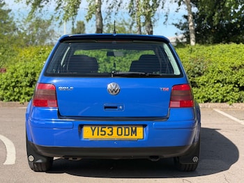 Used Volkswagen Golf 2001 for sale - 77635296: Photo