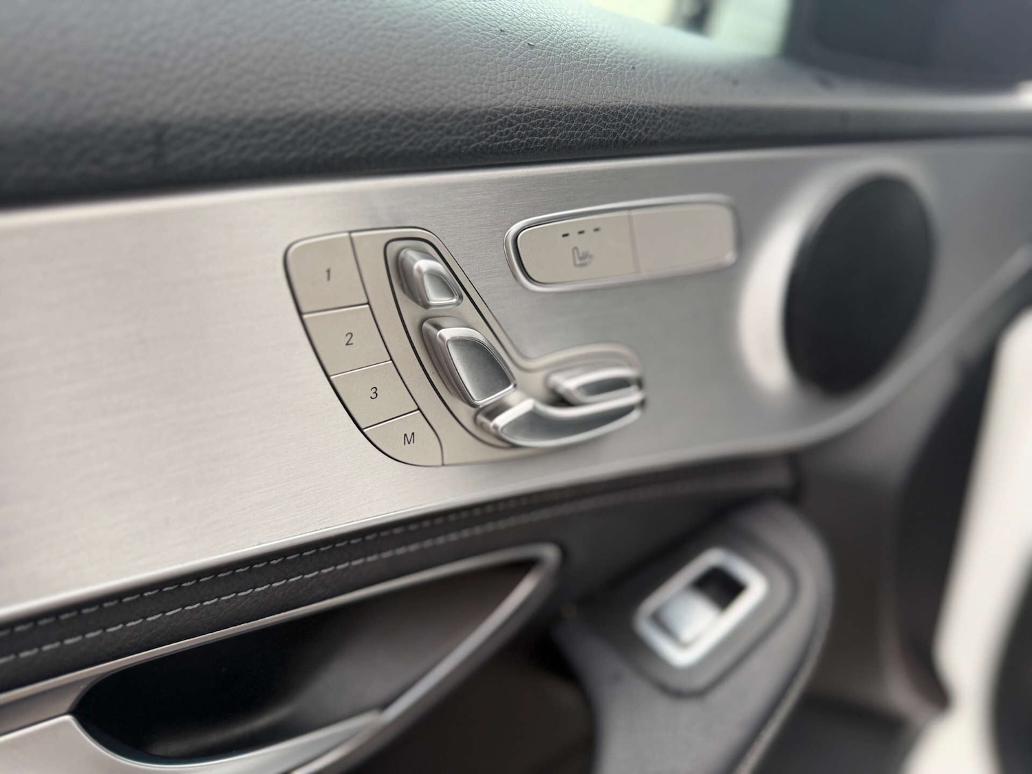 Used Mercedes-Benz C Class 2015 for sale - 77296685: Photo 28