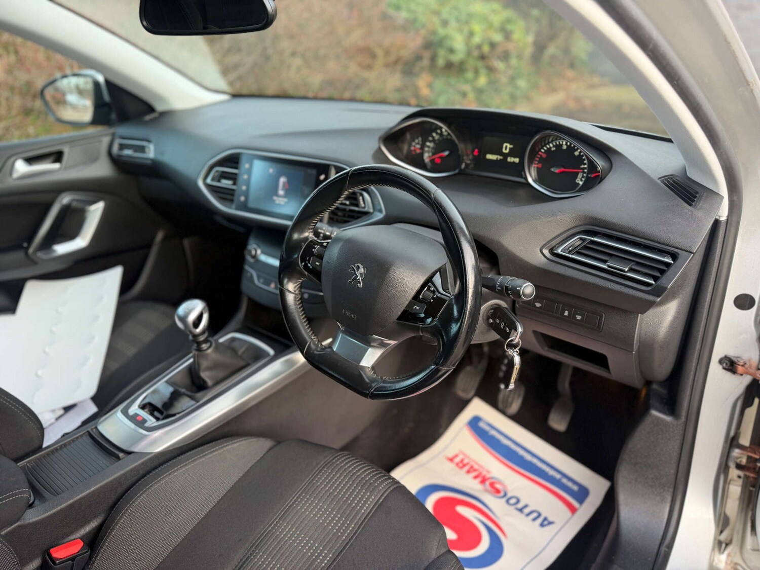 Used Peugeot 308 2017 for sale - 77555005: Photo 12