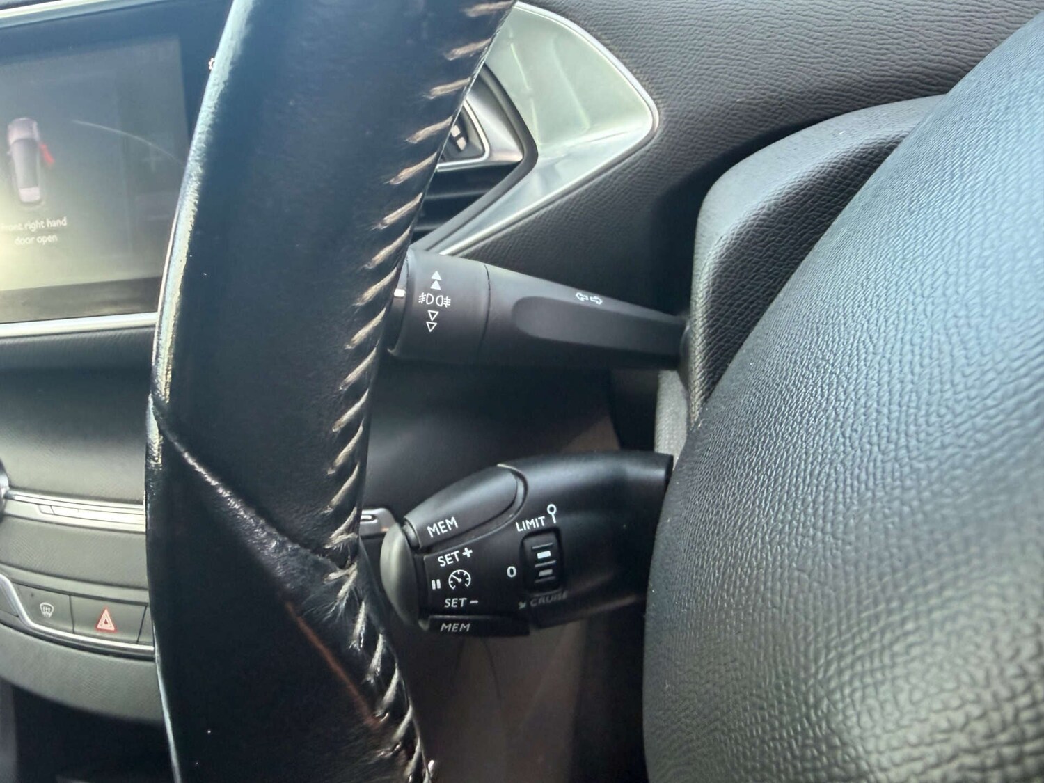 Used Peugeot 308 2017 for sale - 77555005: Photo 22