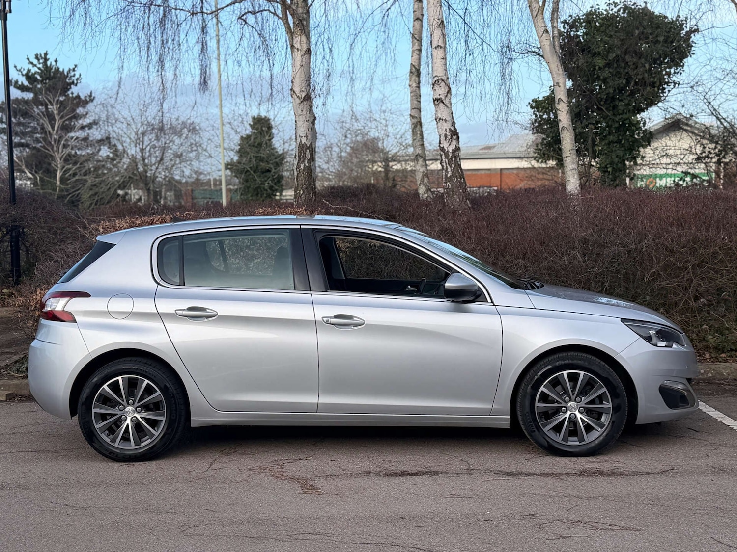 Used Peugeot 308 2017 for sale - 77555005: Photo 8