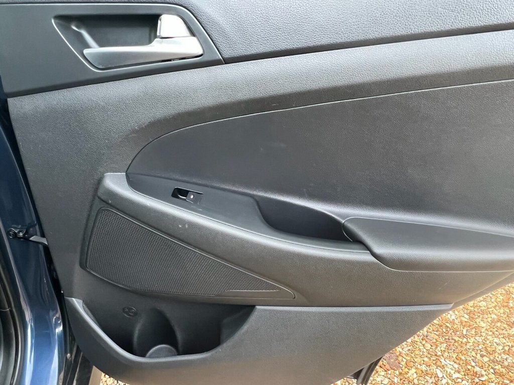 Used Hyundai TUCSON 2017 for sale - 76724793: Photo 24