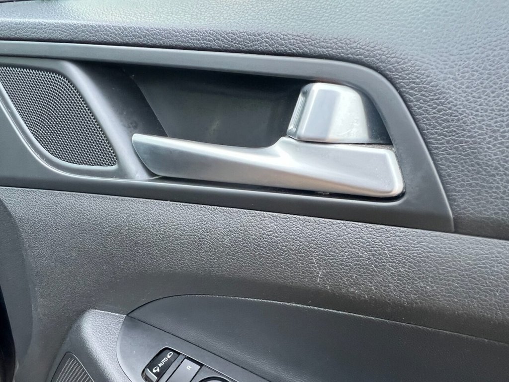 Used Hyundai TUCSON 2017 for sale - 76724793: Photo 36