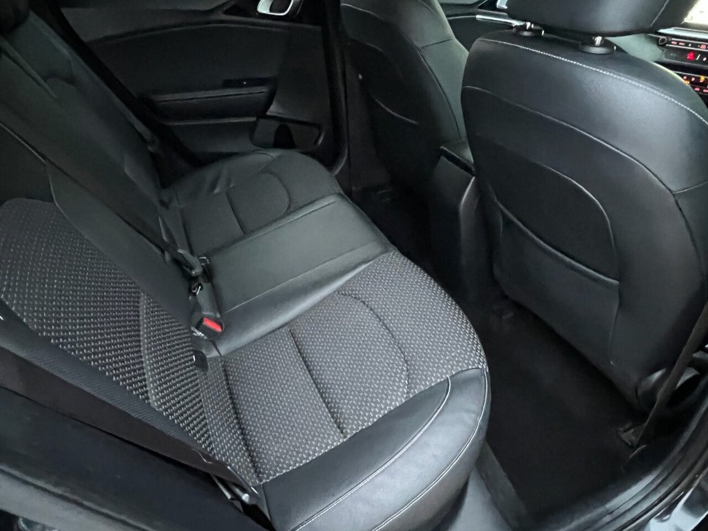 Used Kia Ceed 2018 for sale - 76910343: Photo 23