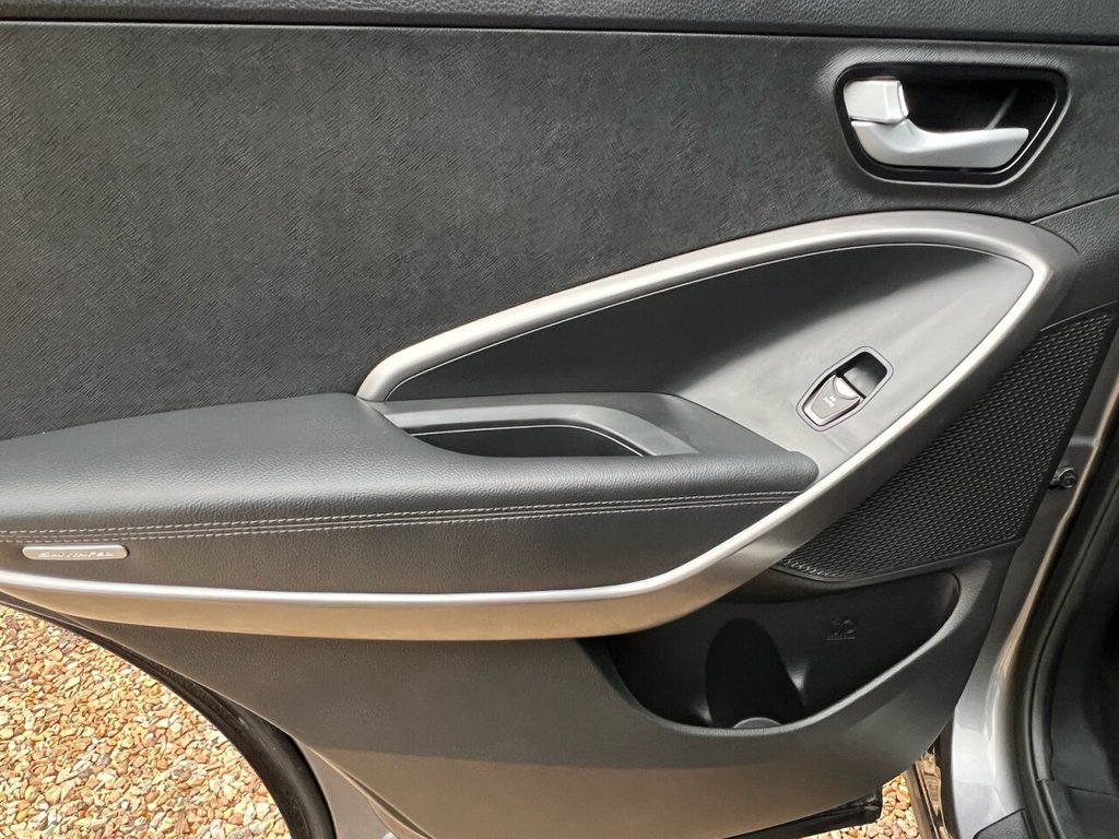 Used Hyundai Santa Fe 2014 for sale - 77287904: Photo 22