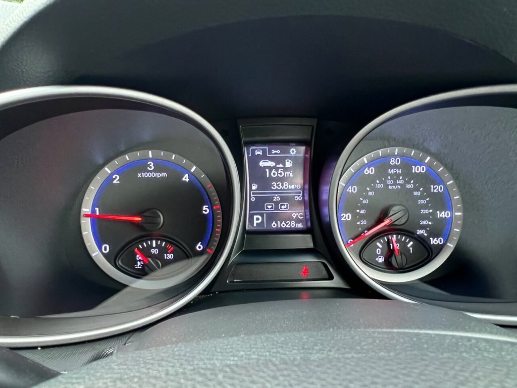 Used Hyundai Santa Fe 2014 for sale - 77287904: Photo 41