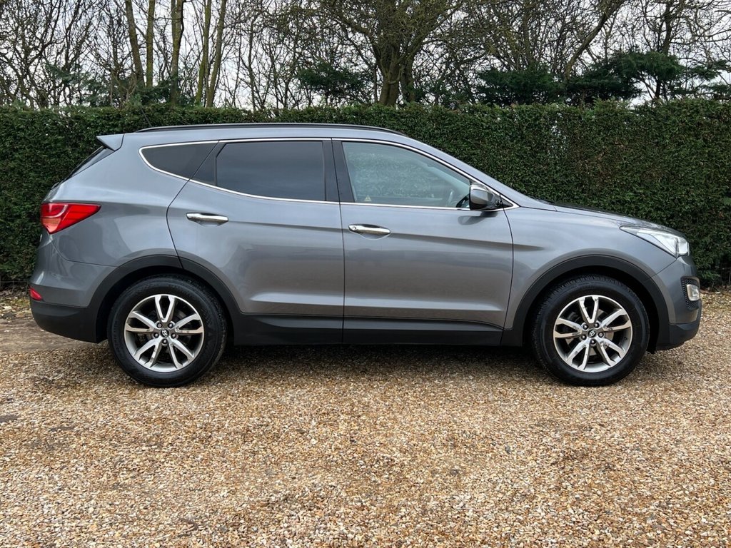 Used Hyundai Santa Fe 2014 for sale - 77287904: Photo 5