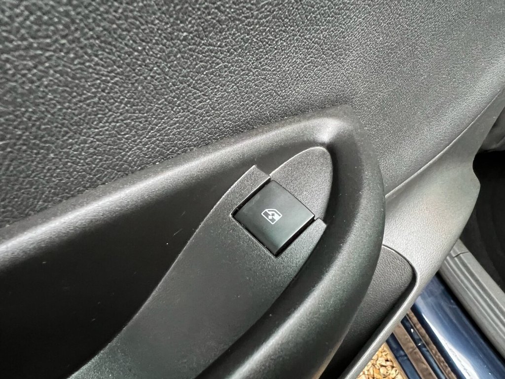 Used Vauxhall Astra 2019 for sale - 77287868: Photo 21