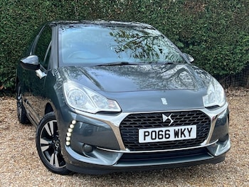 2016 (66) - 1.2 PureTech Chic Hatchback 3dr Petrol Manual Euro 6 (82 ps)