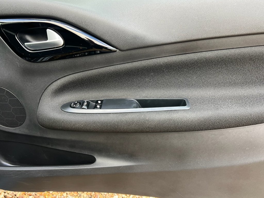 Used DS Automobiles DS 3 2016 for sale - 76356849: Photo 29