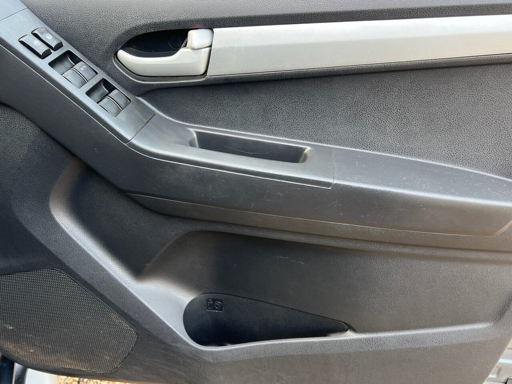 Used Isuzu D-Max 2013 for sale - 77681076: Photo 30