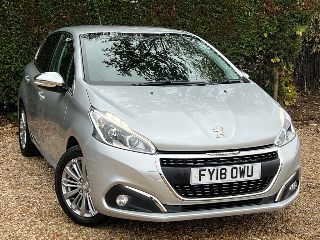 Used Peugeot 208 2018 for sale - 76203216: Photo 1