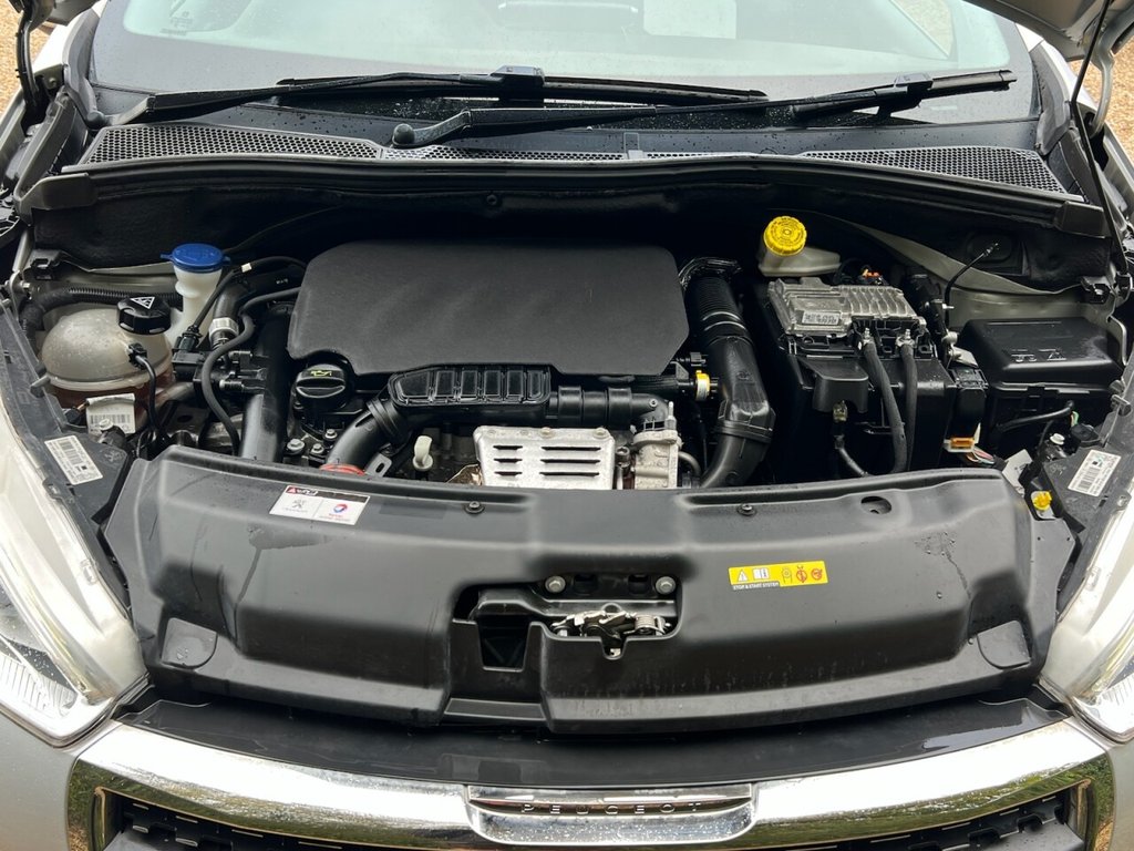 Used Peugeot 208 2018 for sale - 76203216: Photo 15