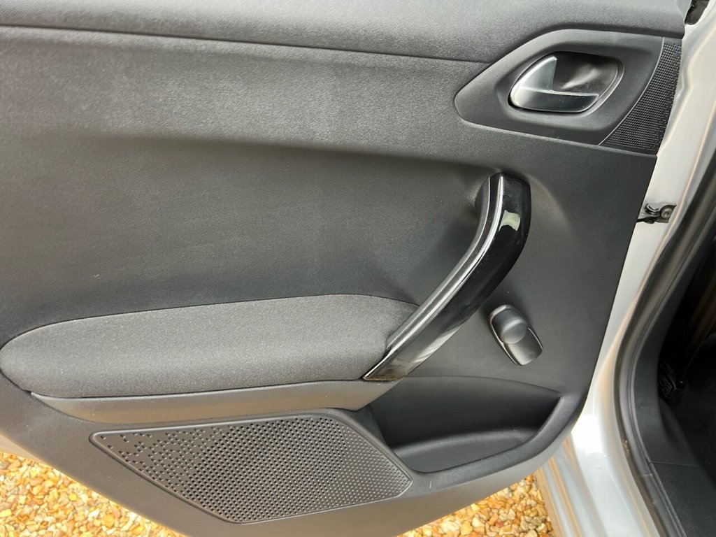 Used Peugeot 208 2018 for sale - 76203216: Photo 20