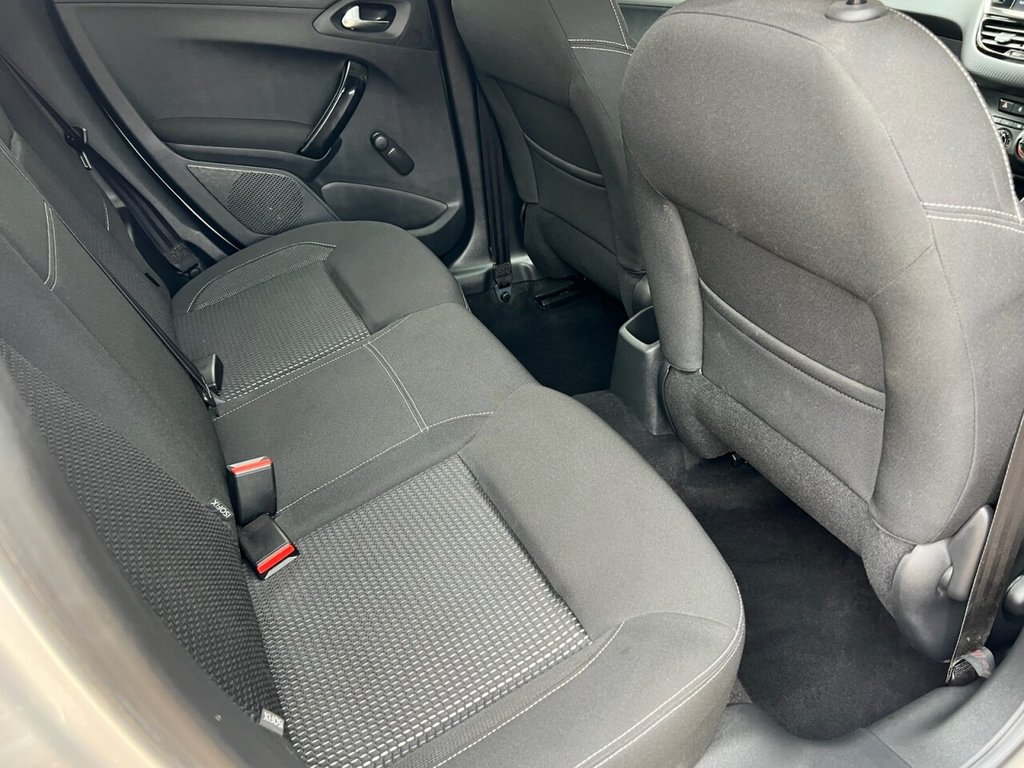 Used Peugeot 208 2018 for sale - 76203216: Photo 22