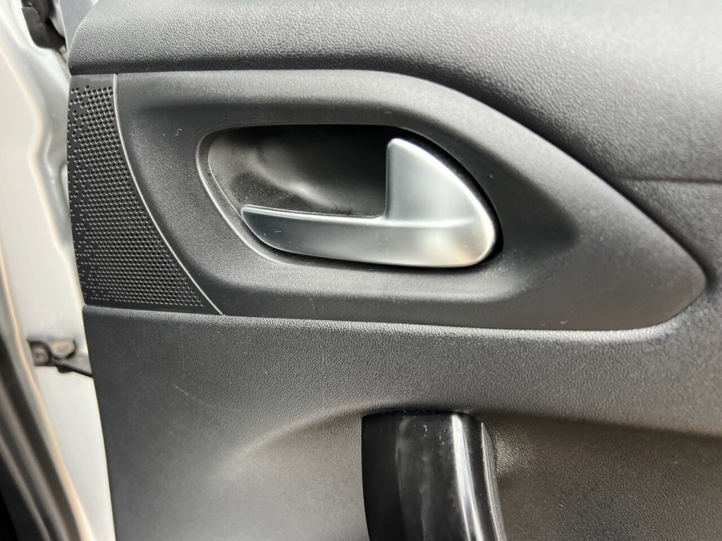 Used Peugeot 208 2018 for sale - 76203216: Photo 24