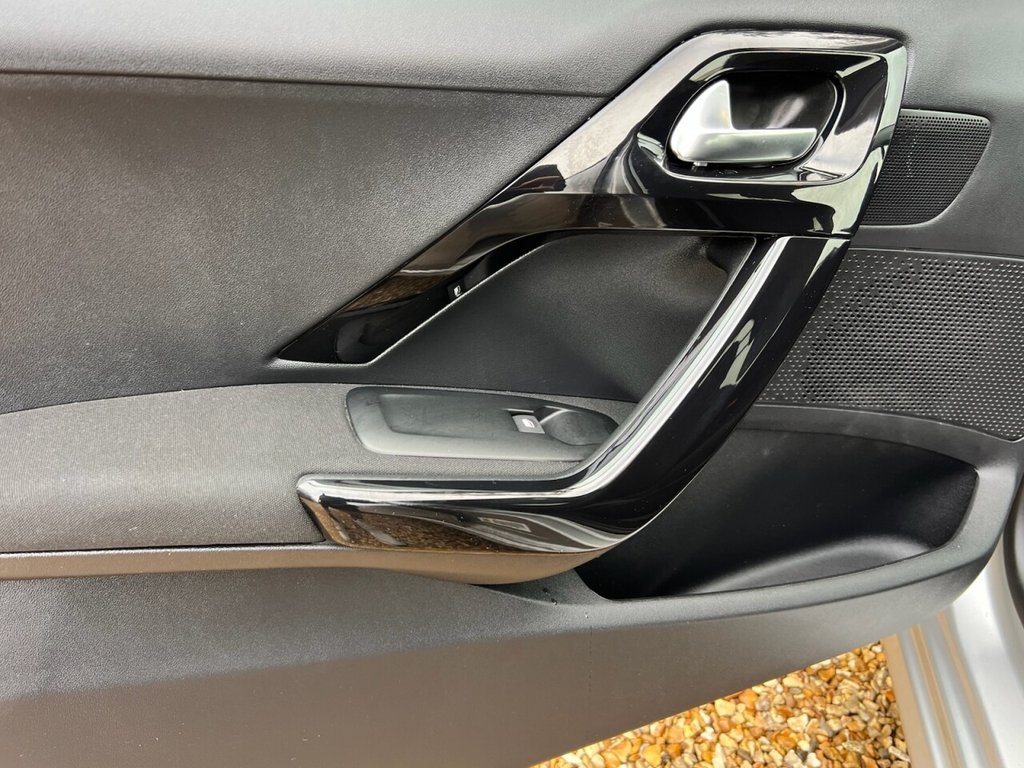 Used Peugeot 208 2018 for sale - 76203216: Photo 26