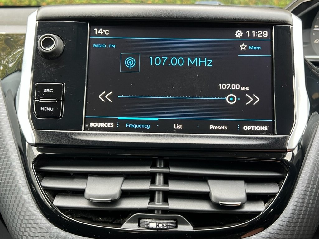 Used Peugeot 208 2018 for sale - 76203216: Photo 37