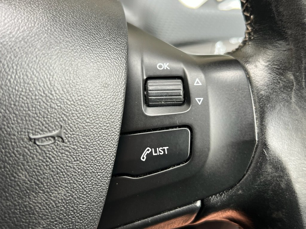 Used Peugeot 208 2018 for sale - 76203216: Photo 42