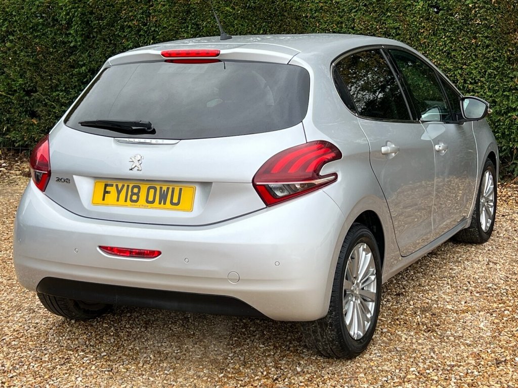 Used Peugeot 208 2018 for sale - 76203216: Photo 7