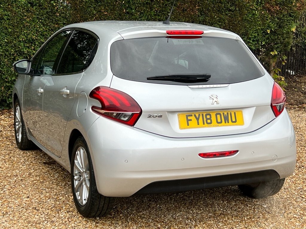 Used Peugeot 208 2018 for sale - 76203216: Photo 8