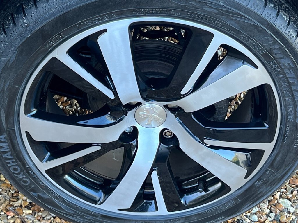 Used Peugeot 2008 2019 for sale - 76724595: Photo 14