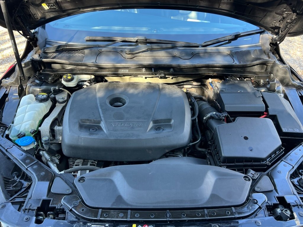 Used Volvo V40 2018 for sale - 77609027: Photo 15