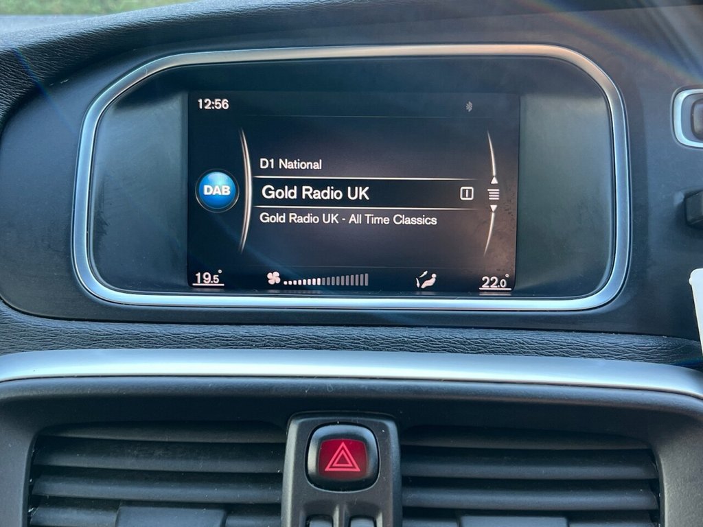 Used Volvo V40 2018 for sale - 77609027: Photo 37