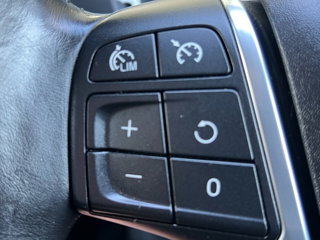 Used Volvo V40 Cross Country 2015 for sale - 76056961: Photo 42