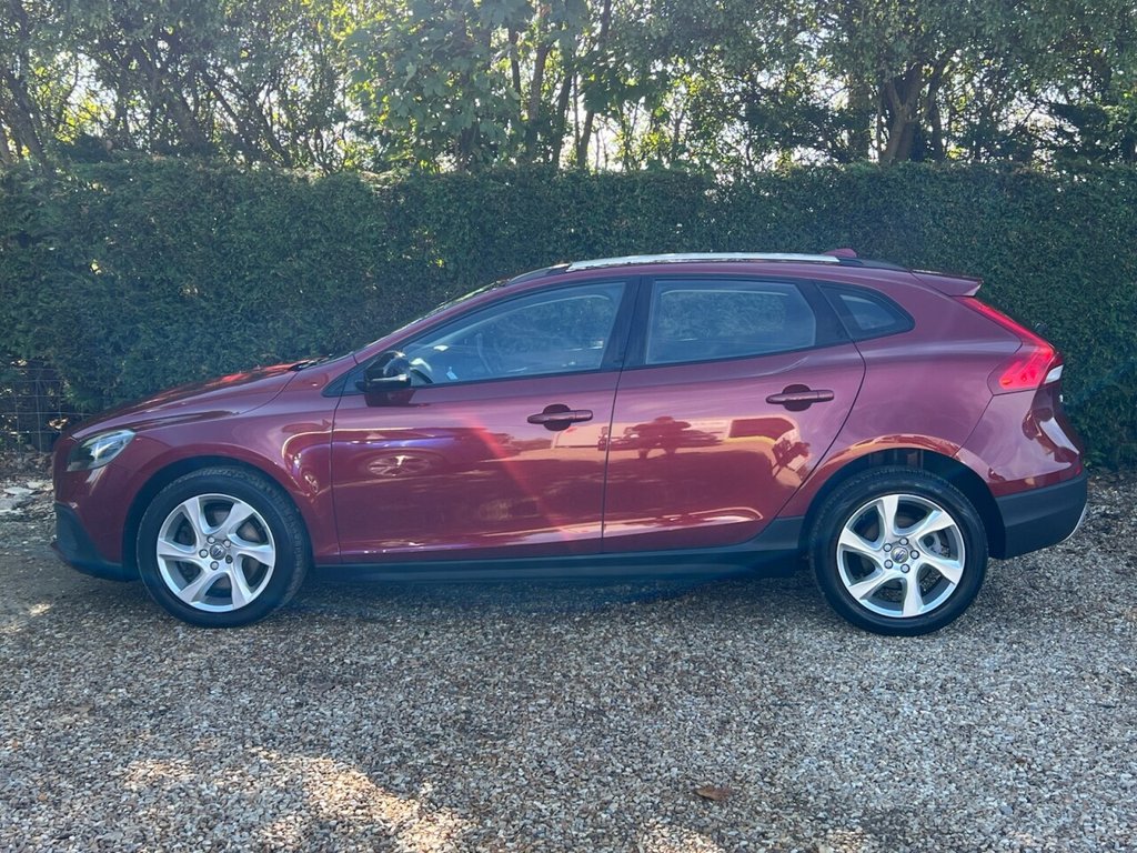 Used Volvo V40 Cross Country 2015 for sale - 76056961: Photo 7