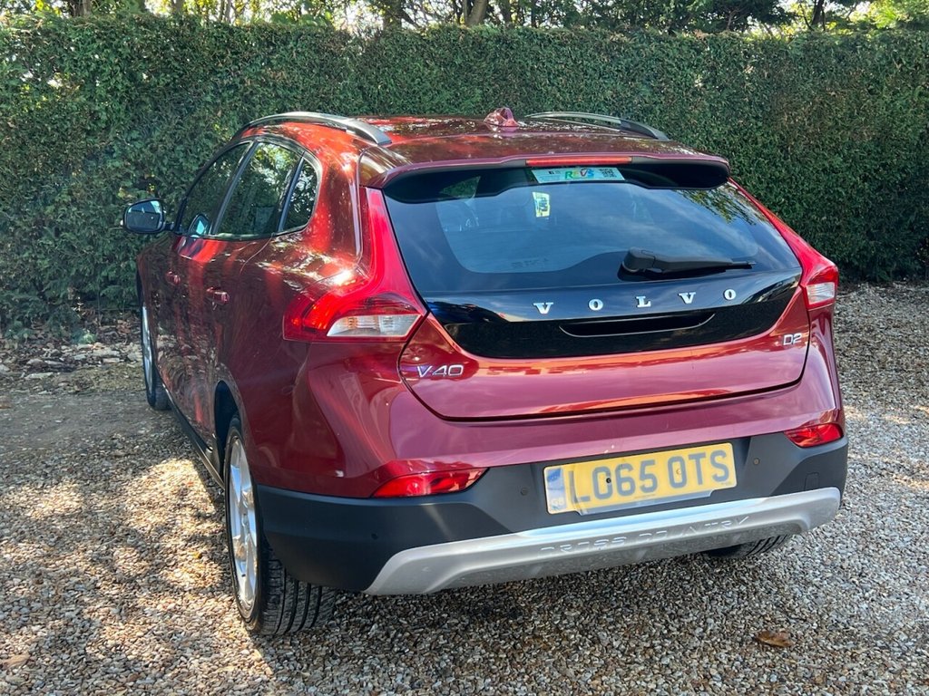 Used Volvo V40 Cross Country 2015 for sale - 76056961: Photo 9