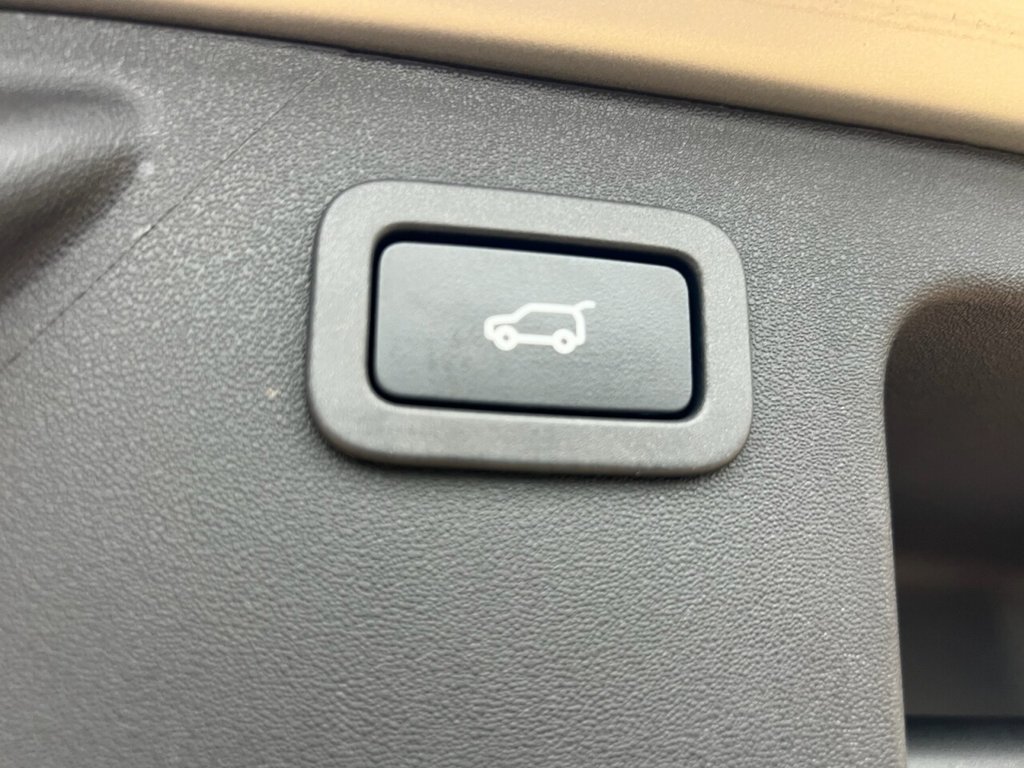 Used Land Rover Discovery Sport 2017 for sale - 77507512: Photo 19