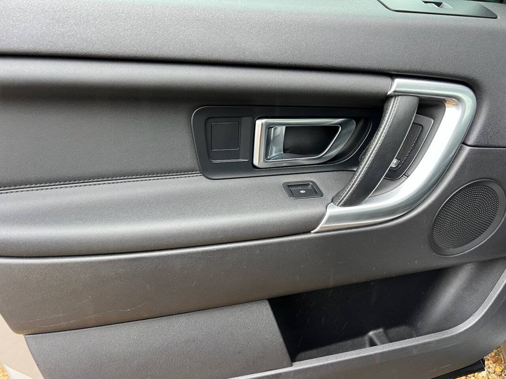 Used Land Rover Discovery Sport 2017 for sale - 77507512: Photo 32