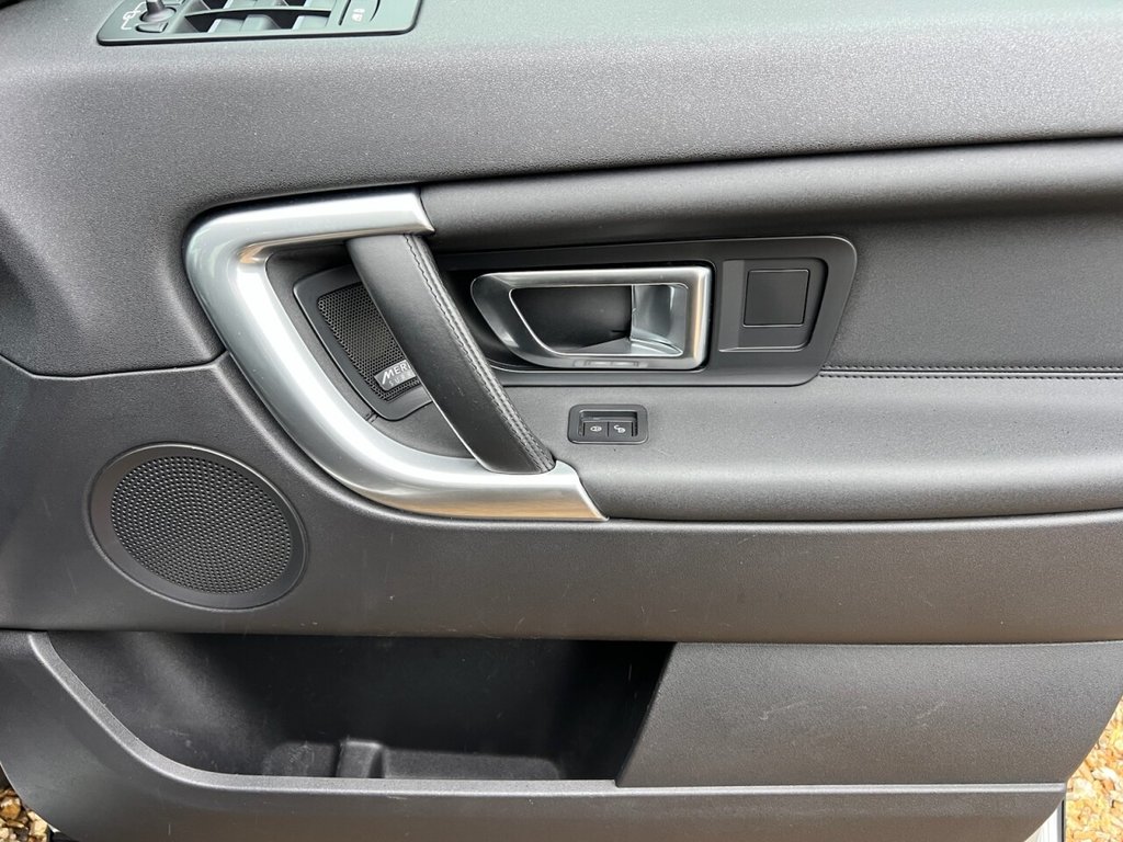 Used Land Rover Discovery Sport 2017 for sale - 77507512: Photo 37