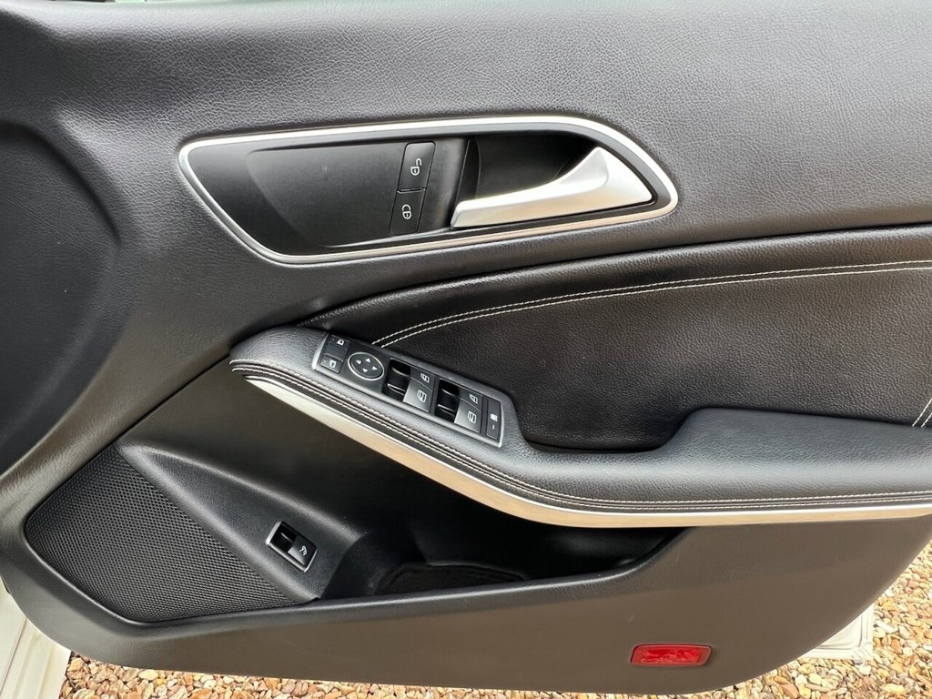 Used Mercedes-Benz CLA 2015 for sale - 76203180: Photo 31