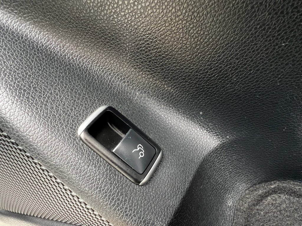 Used Mercedes-Benz CLA 2015 for sale - 76203180: Photo 34