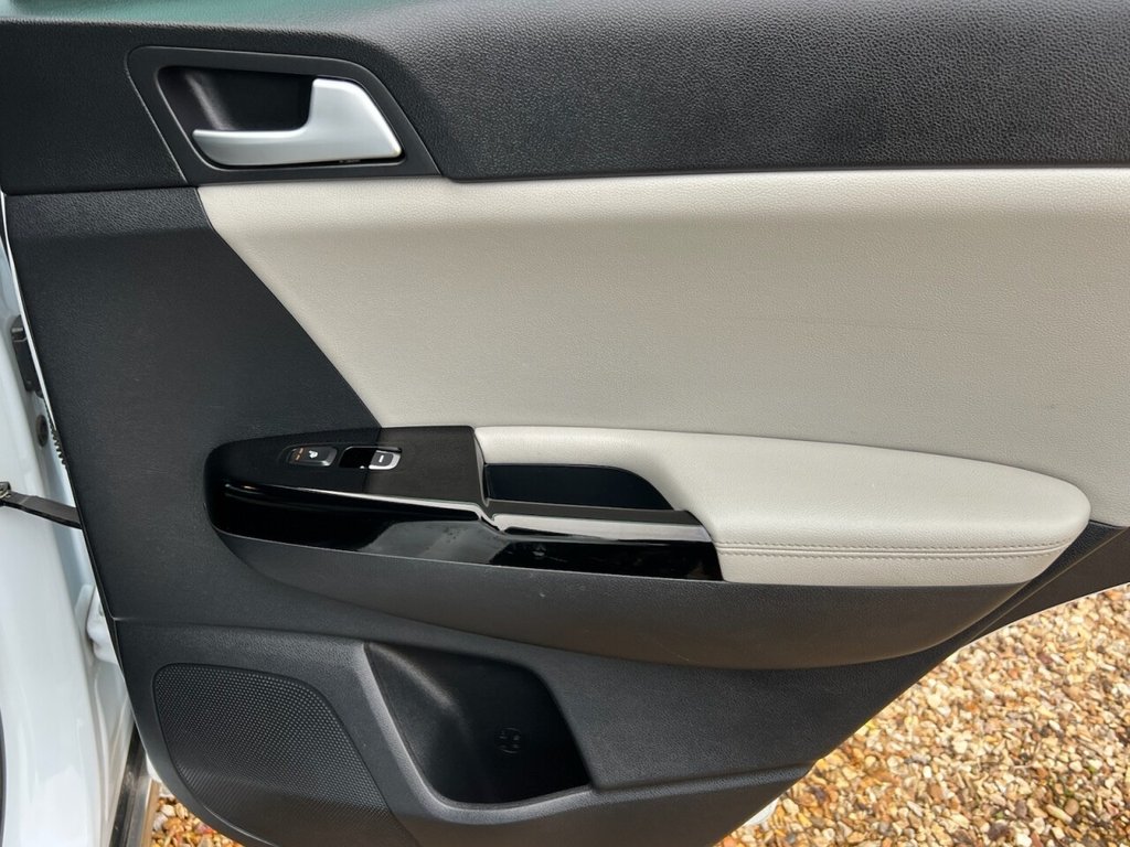 Used Kia Sportage 2016 for sale - 76068669: Photo 23