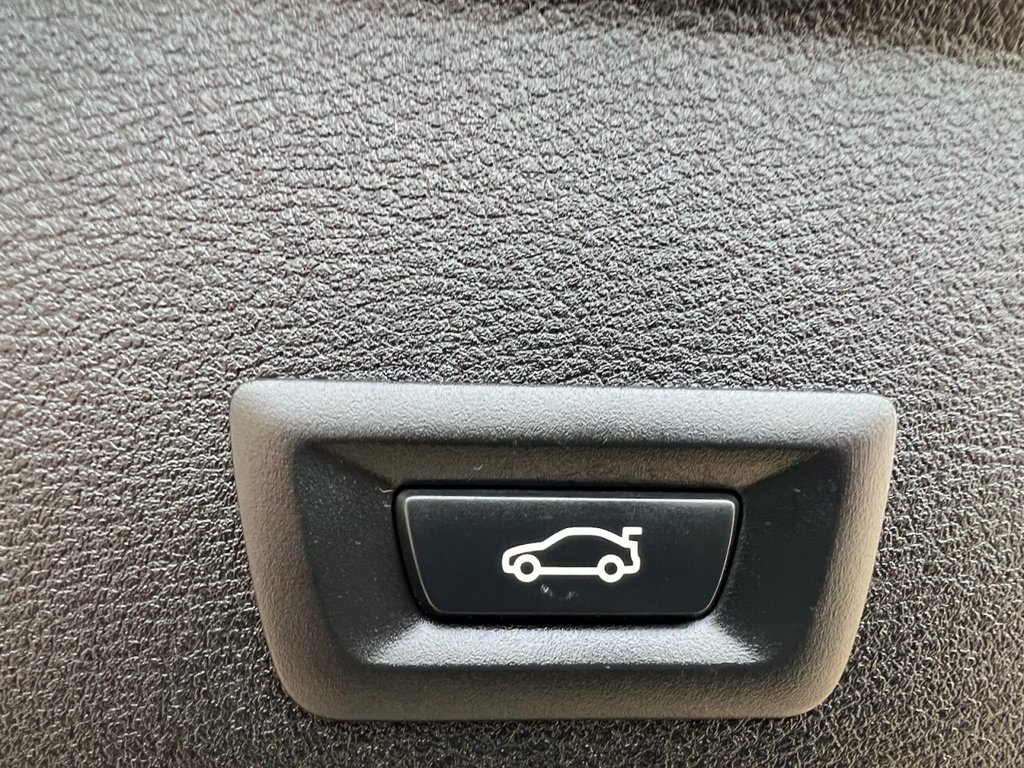 Used BMW X4 2017 for sale - 76338599: Photo 19