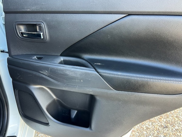 Used Mitsubishi Outlander 2014 for sale - 76068807: Photo 23