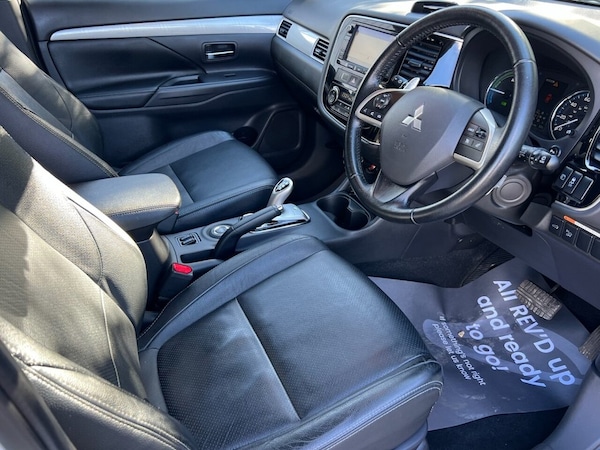 Used Mitsubishi Outlander 2014 for sale - 76068807: Photo 29