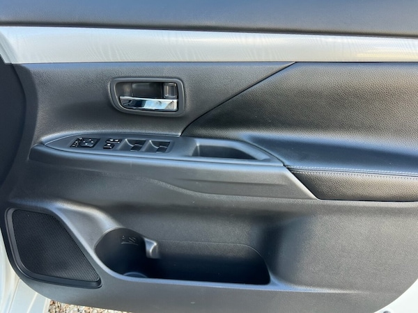 Used Mitsubishi Outlander 2014 for sale - 76068807: Photo 30