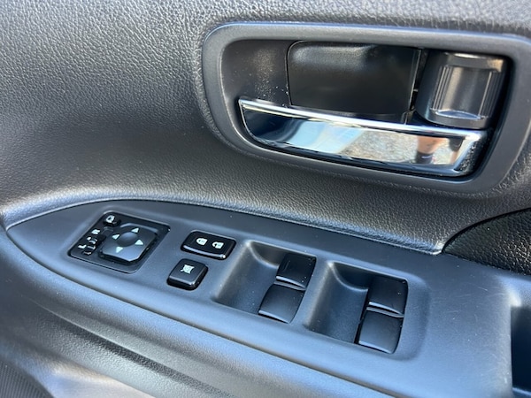 Used Mitsubishi Outlander 2014 for sale - 76068807: Photo 31