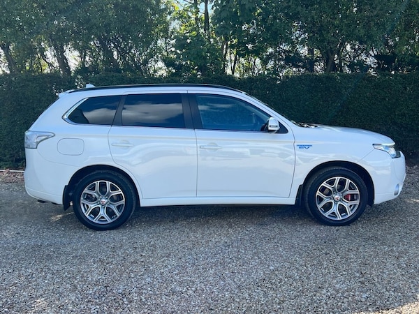 Used Mitsubishi Outlander 2014 for sale - 76068807: Photo 4