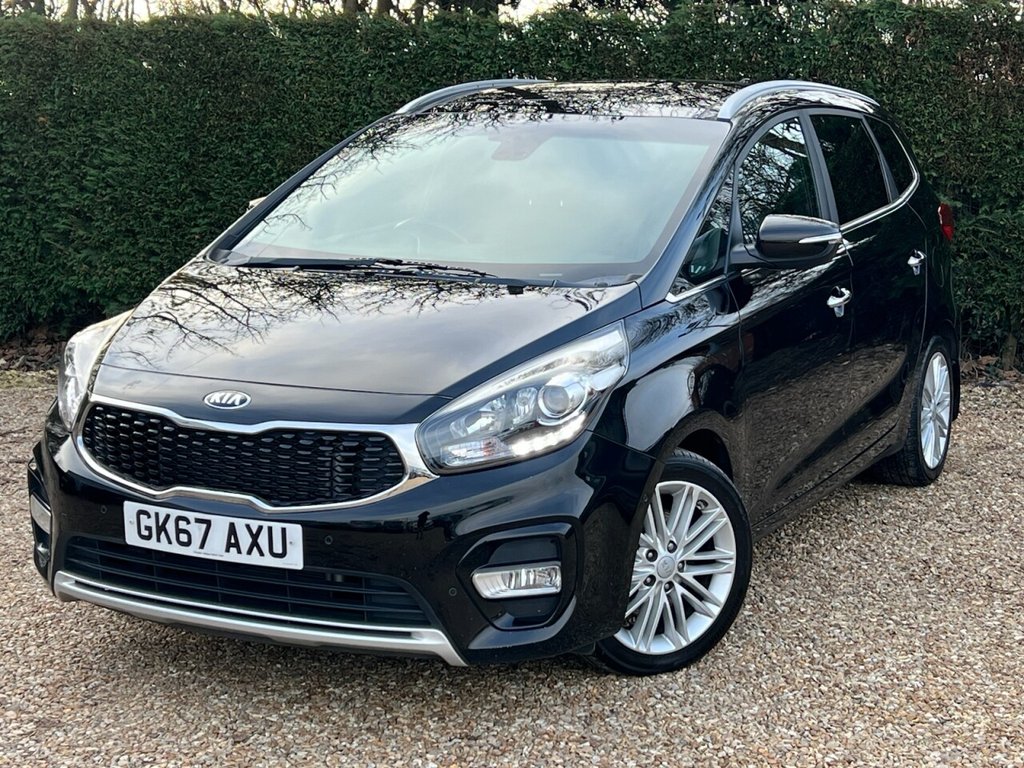 Used Kia Carens 2017 for sale - 76985725: Photo 2