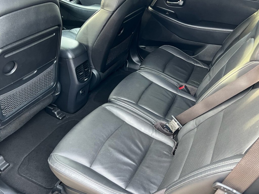 Used Kia Carens 2017 for sale - 76985725: Photo 20