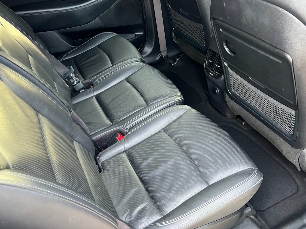 Used Kia Carens 2017 for sale - 76985725: Photo 24