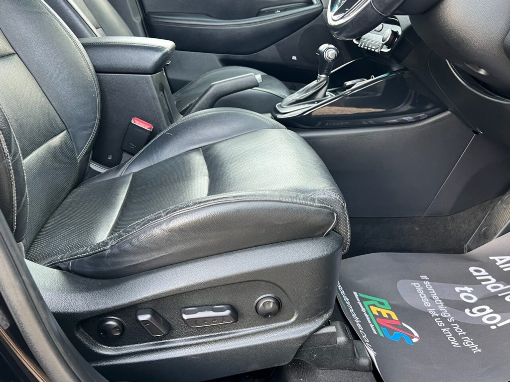 Used Kia Carens 2017 for sale - 76985725: Photo 34