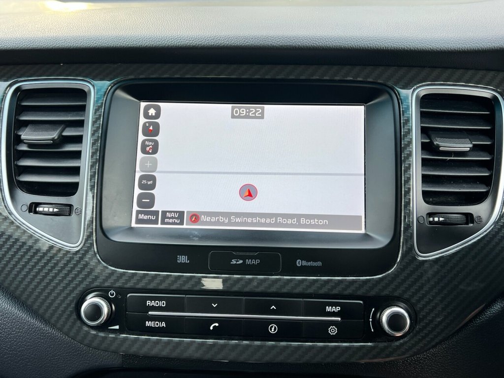 Used Kia Carens 2017 for sale - 76985725: Photo 38