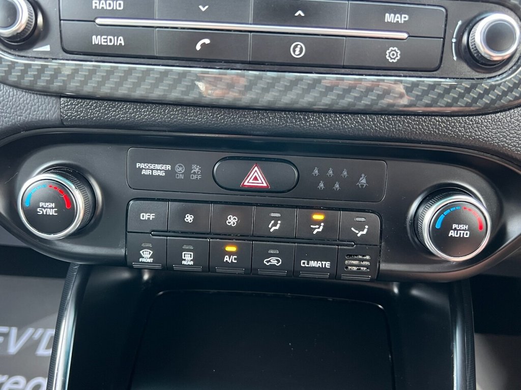 Used Kia Carens 2017 for sale - 76985725: Photo 40